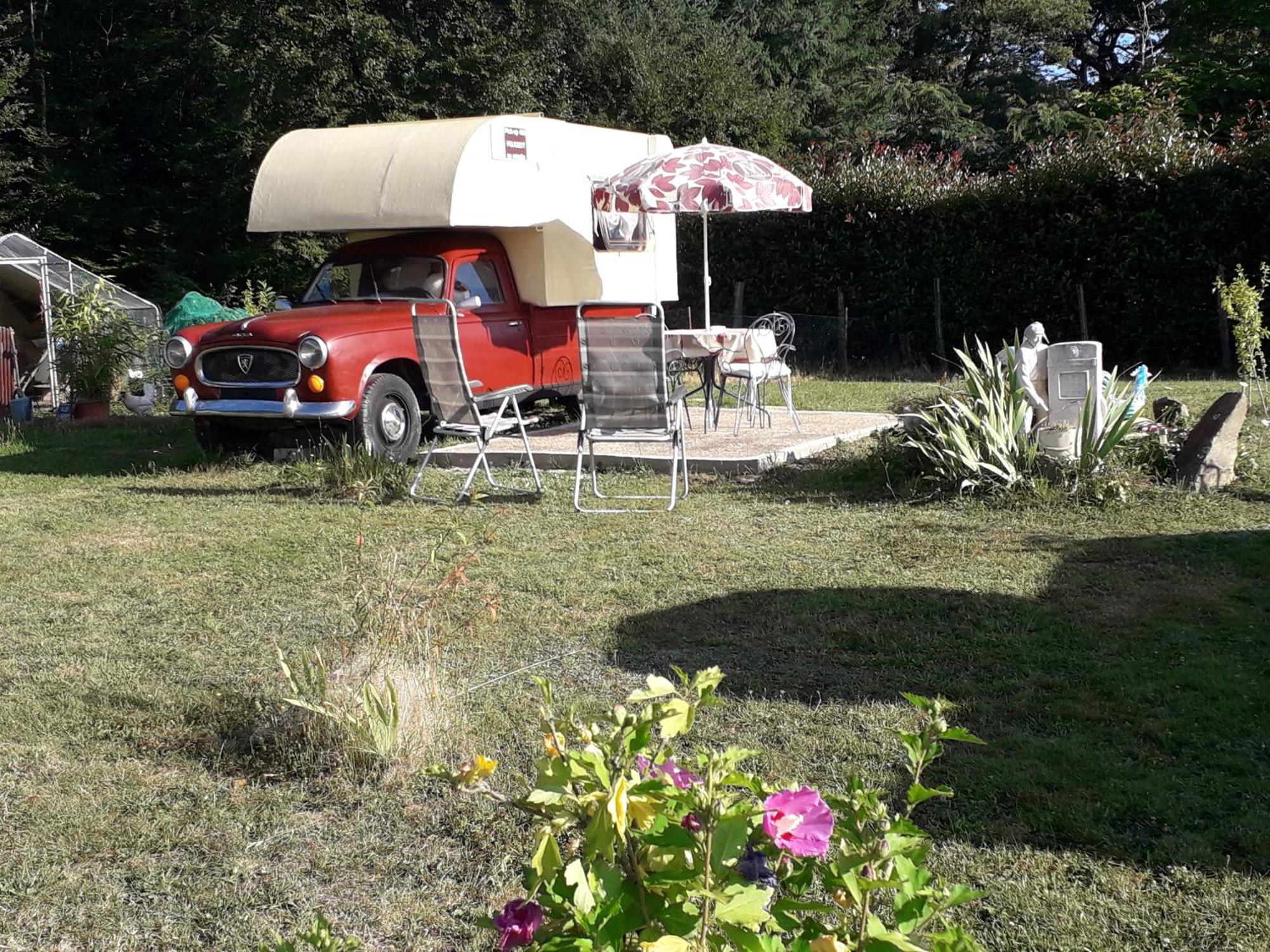 Hotel Le Pick Up 403 Vintage Oradour-sur-Glane Exterior foto